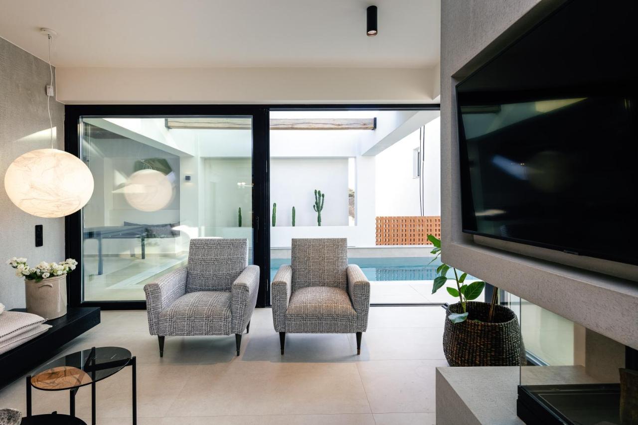Mayeia Villas 普拉基亚斯 外观 照片