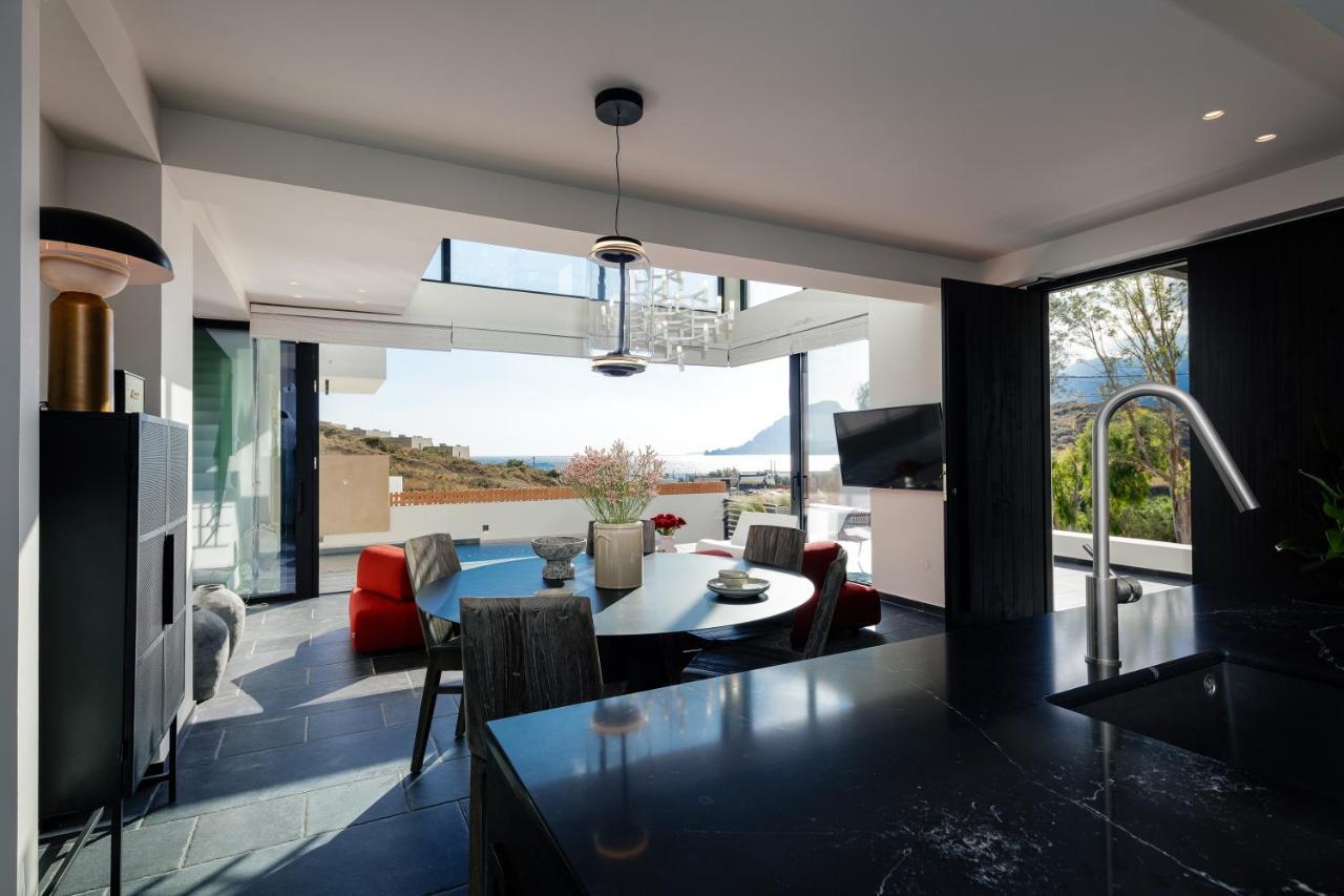 Mayeia Villas 普拉基亚斯 外观 照片